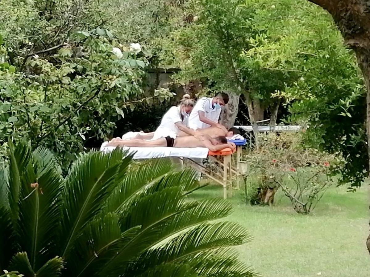 Villino Eleonora Bed & Breakfast ปาร์เกลียา ภายนอก รูปภาพ