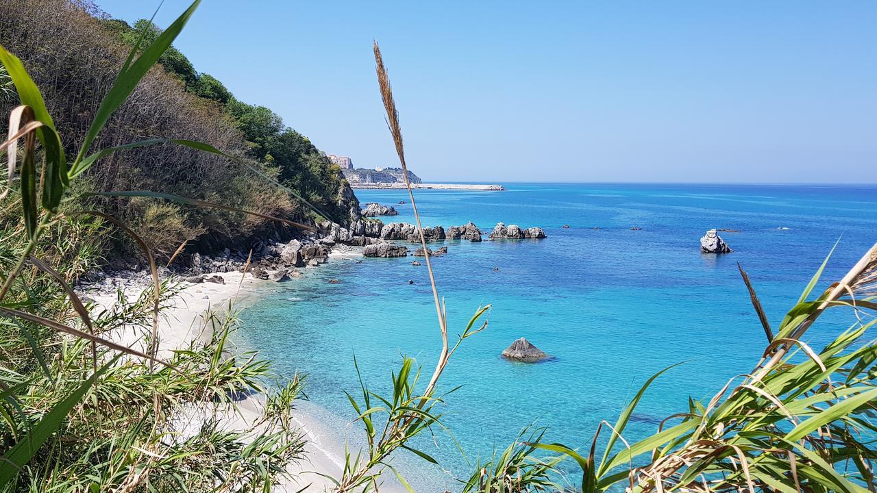 Villino Eleonora Bed & Breakfast ปาร์เกลียา ภายนอก รูปภาพ