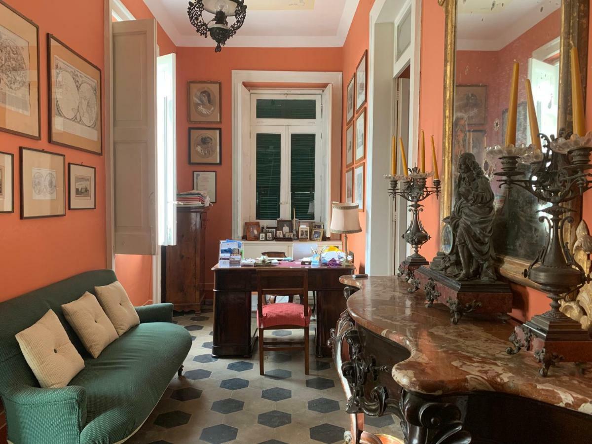 Villino Eleonora Bed & Breakfast ปาร์เกลียา ภายนอก รูปภาพ